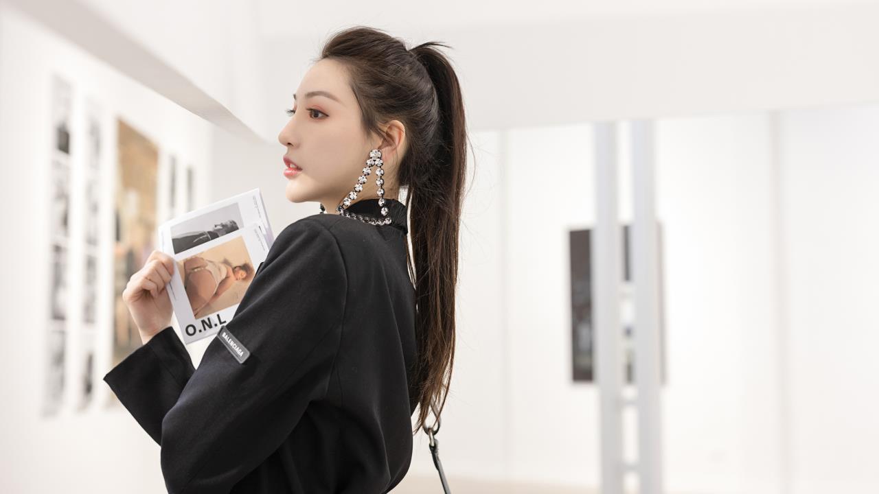 崩坏三的最美丽女生:  引领时尚的华美身影